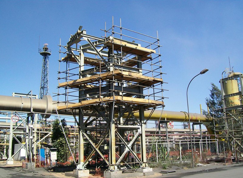 obra com instalação de andaime